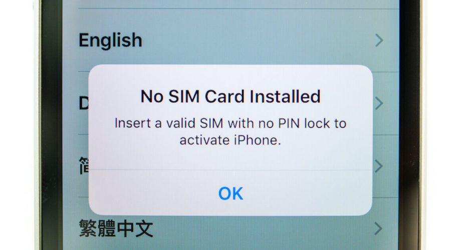 iphone says no sim card