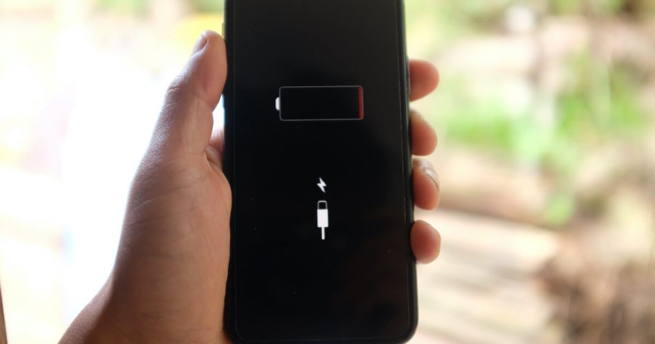 iphone 11 battery draining fast