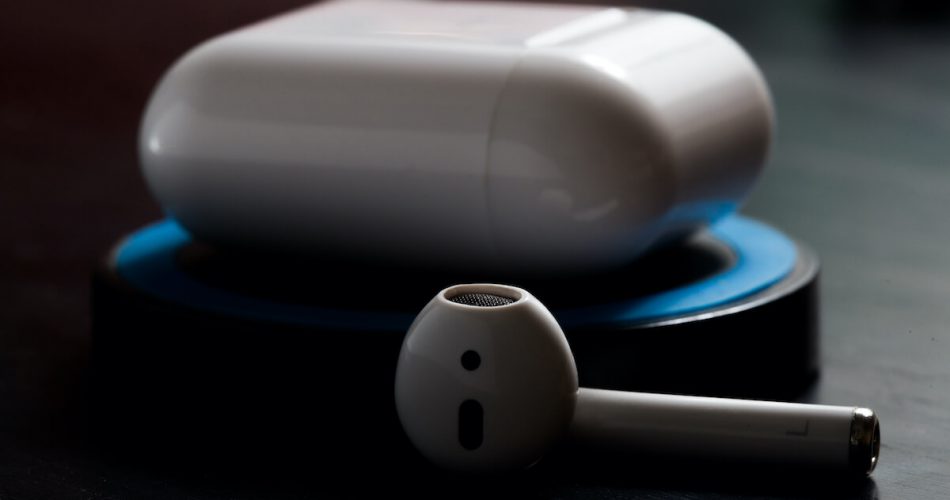 left airpod not charging